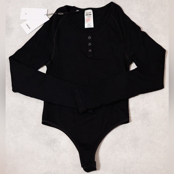 Gymshark Tops Nwt Gymshark Bodysuit M Poshmark